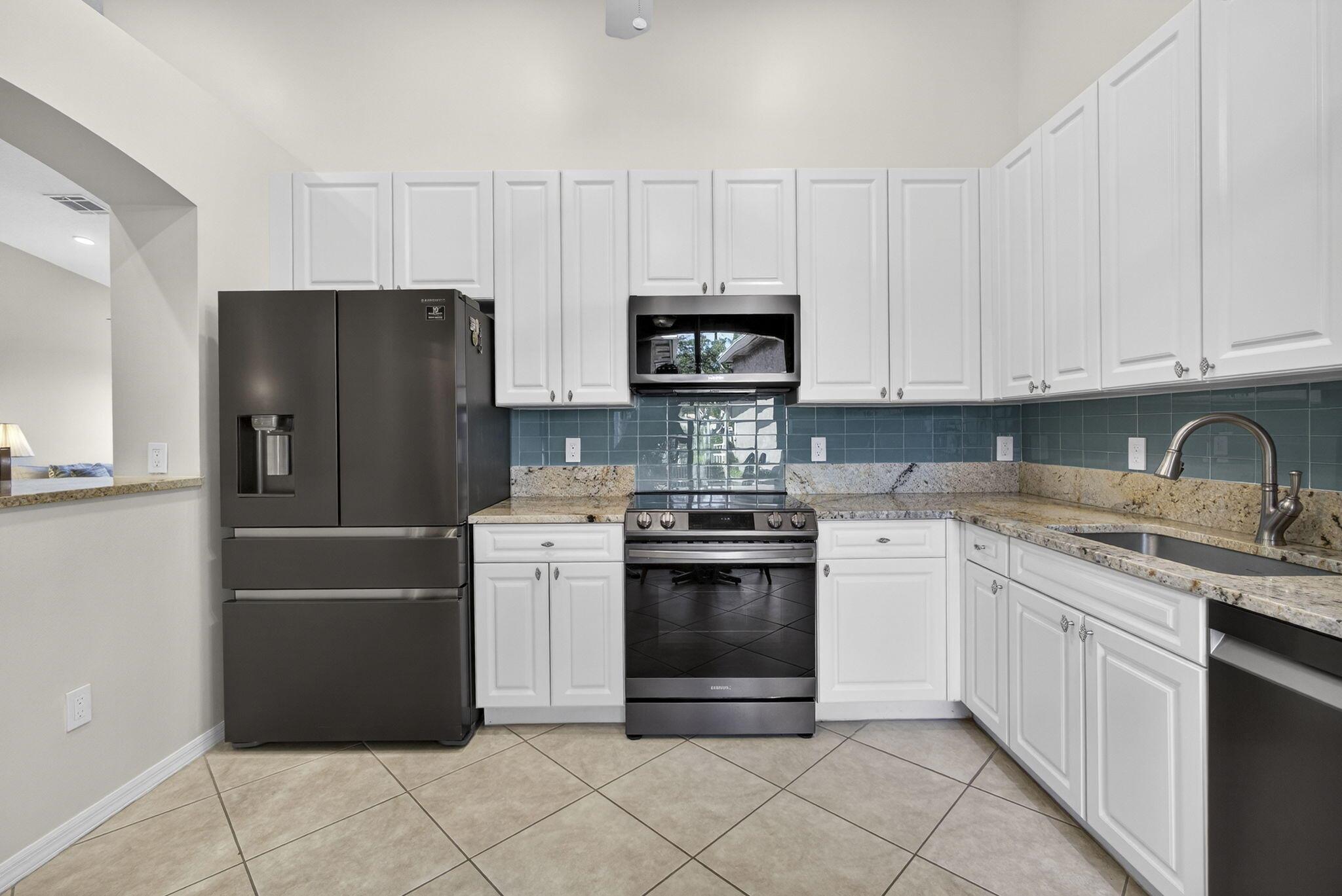 Andros Isle - Residential