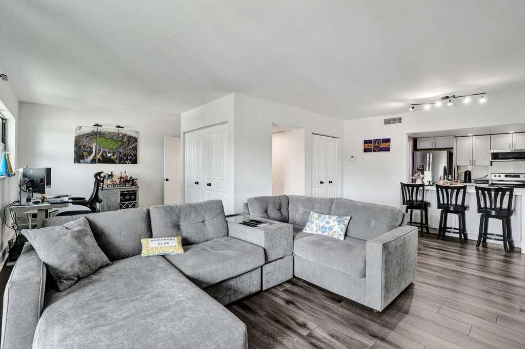 Photo of 1000 RIVER REACH Drive #321, Fort Lauderdale, FL 33315 (MLS # B26059900)