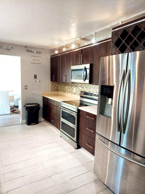 LAKESIDE SOUTH PHASE TWO - Residential