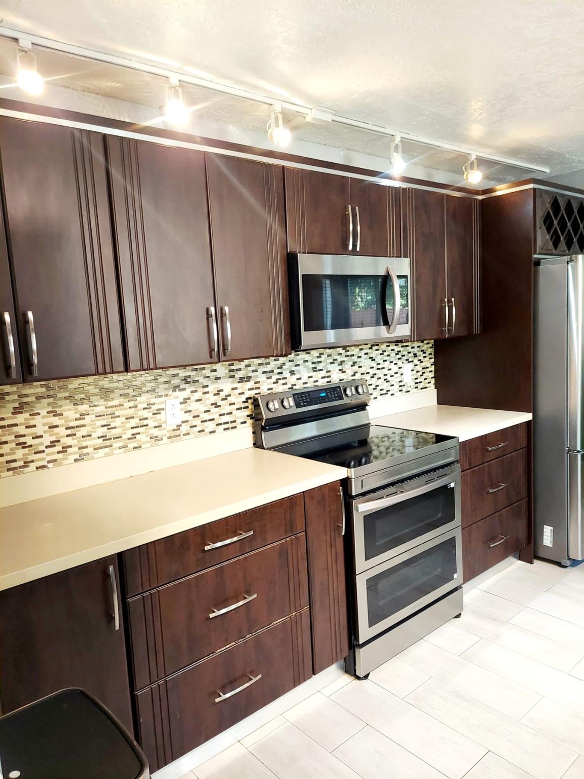 LAKESIDE SOUTH PHASE TWO - Residential