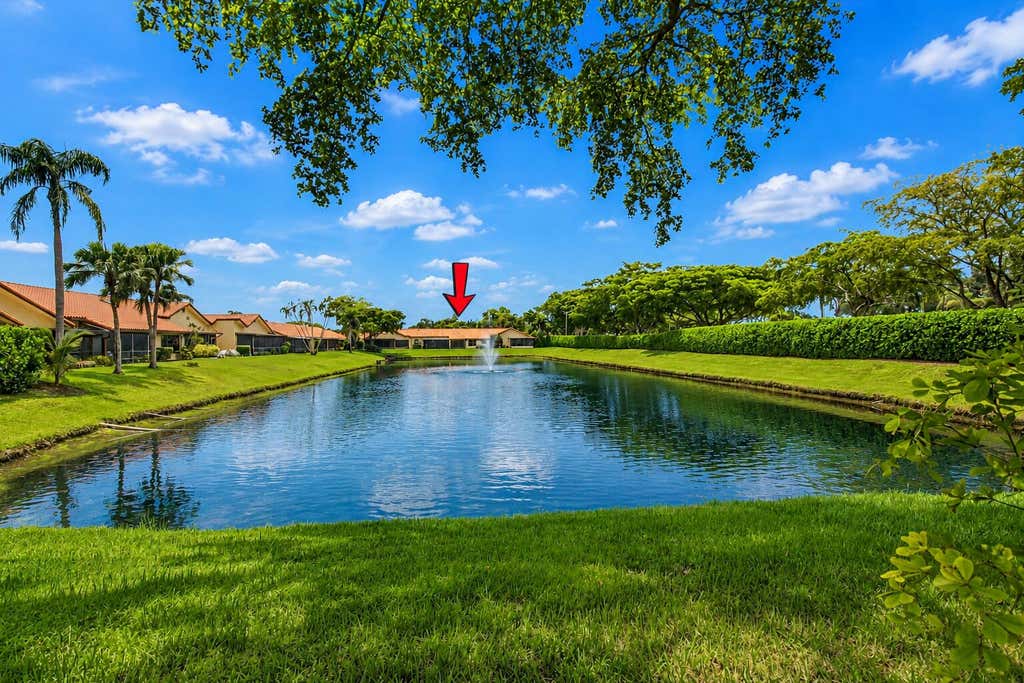 Photo of 5325 S Bolero Circle, Delray Beach, FL 33484 (MLS # B26060337)