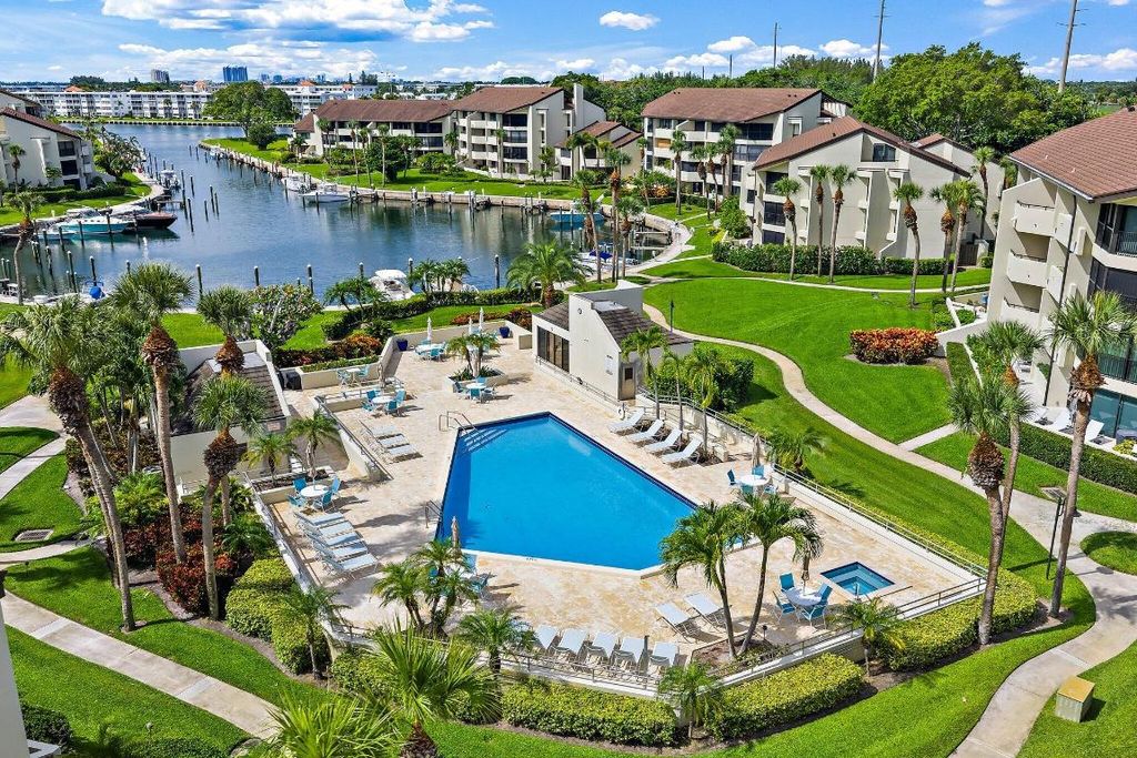 Photo of 1133 Marine Way E #I-4r, North Palm Beach, FL 33408 (MLS # R11124706)