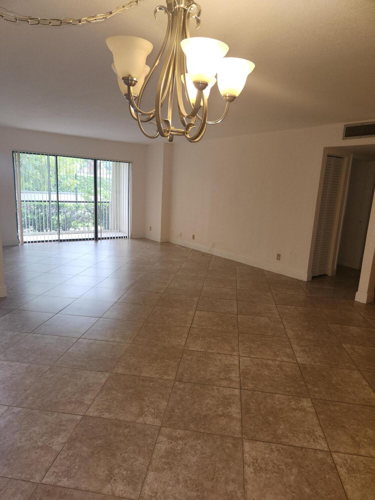 PINE RIDGE NORTH VILLAGE III CONDO - Residential