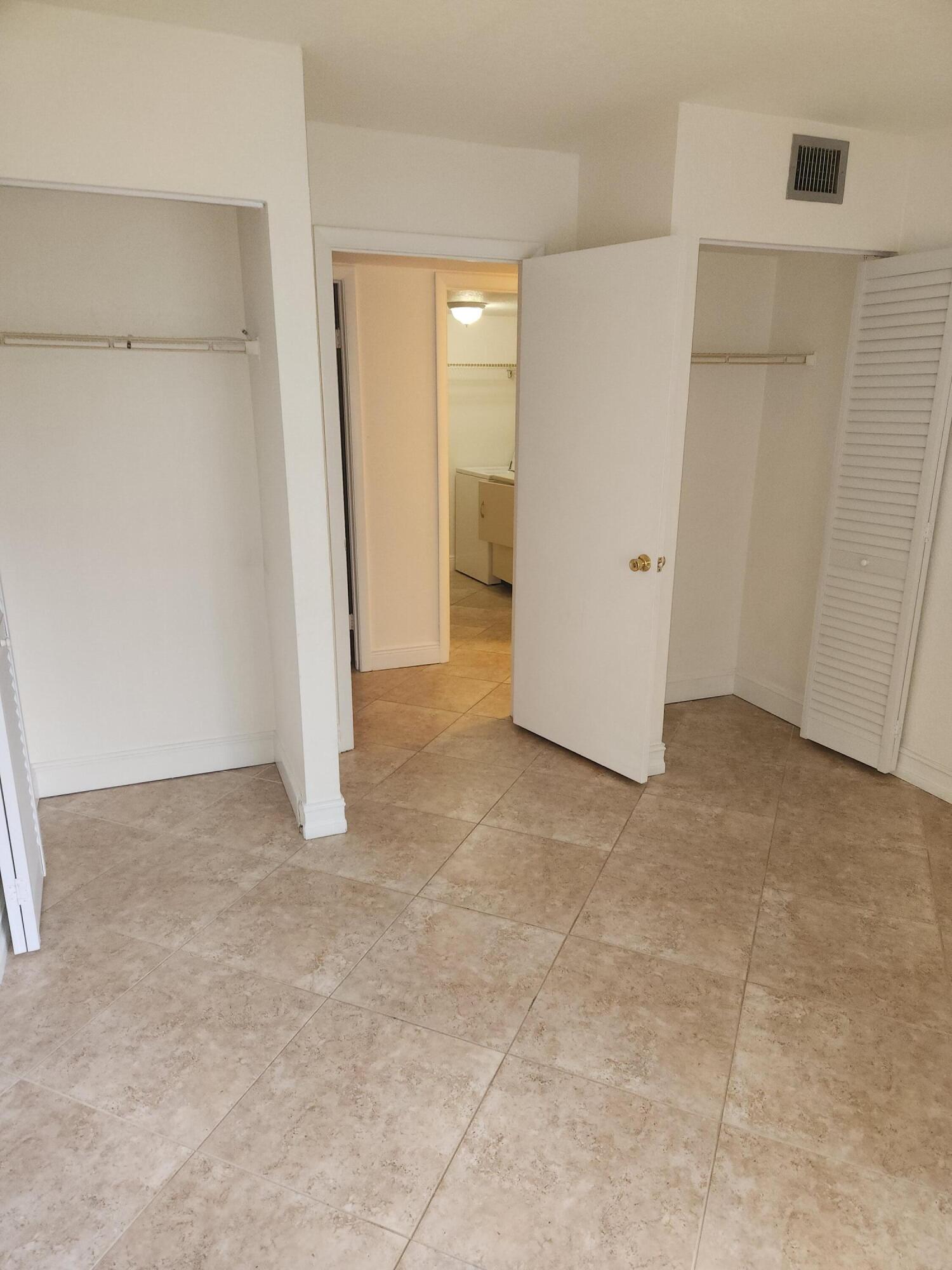 PINE RIDGE NORTH VILLAGE III CONDO - Residential