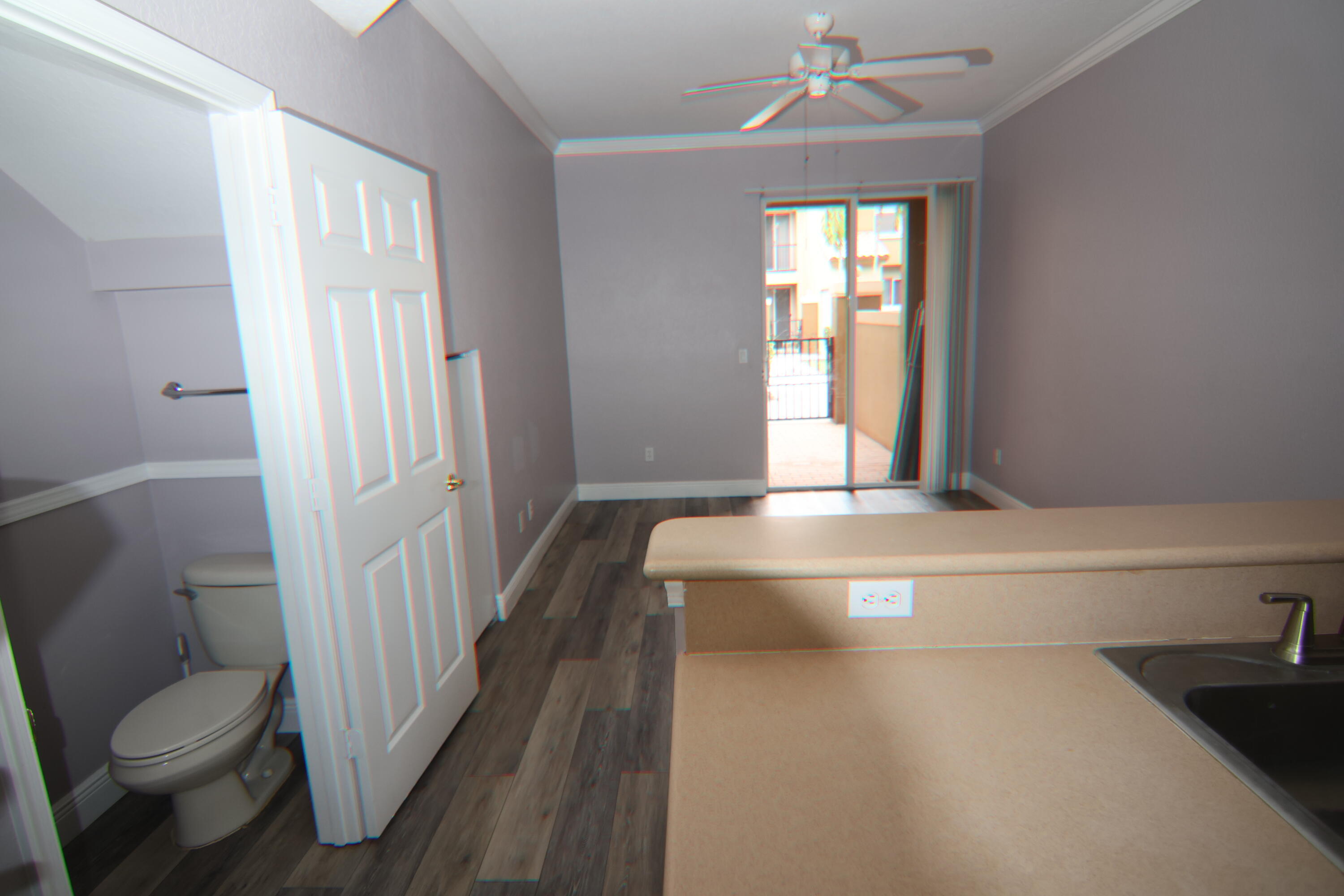 LINKS AT EMERALD DUNES CONDO - Residential Lease