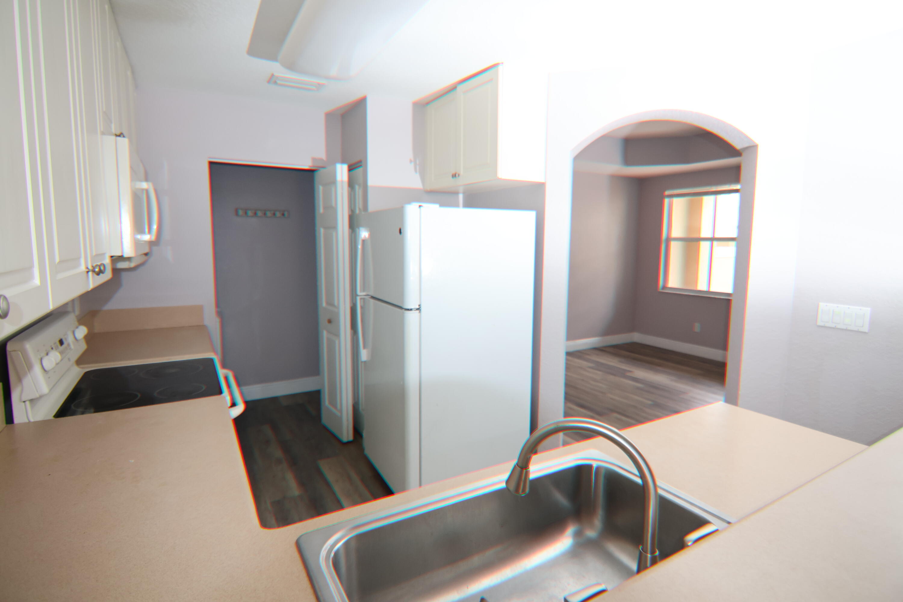 LINKS AT EMERALD DUNES CONDO - Residential Lease