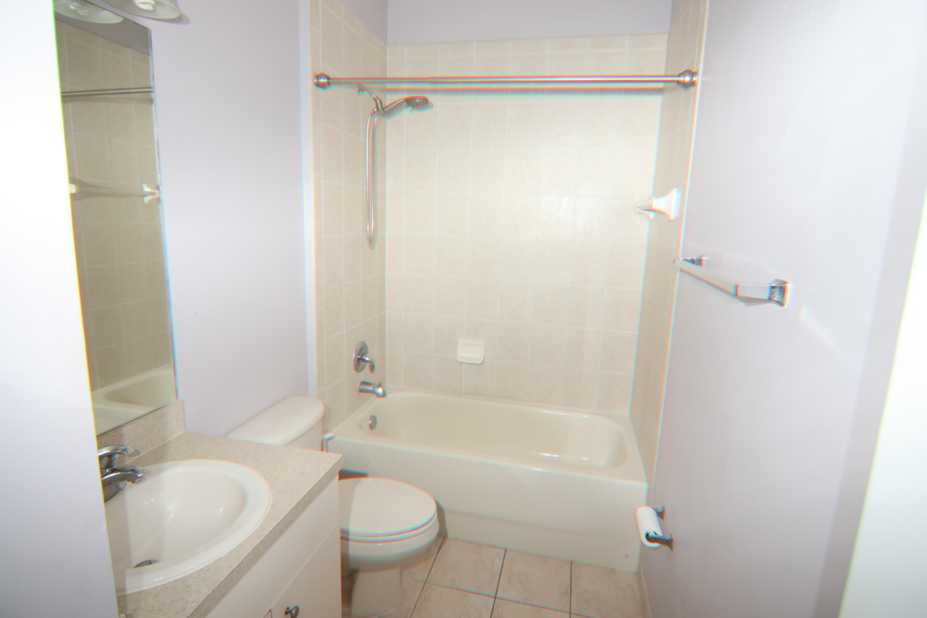 LINKS AT EMERALD DUNES CONDO - Residential Lease