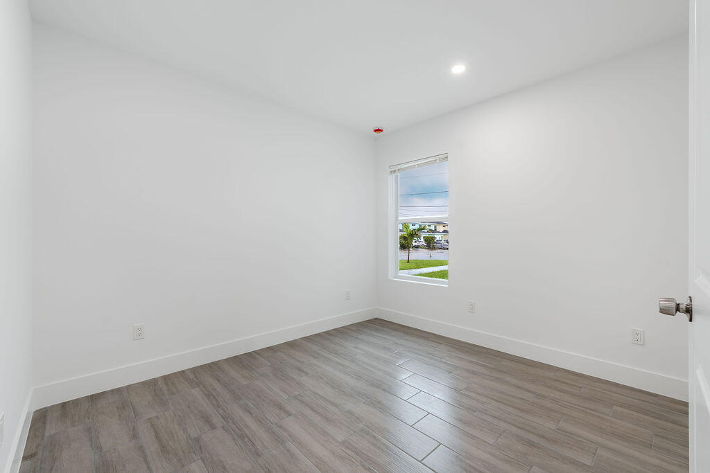 CHERRY HILLS - Residential Lease