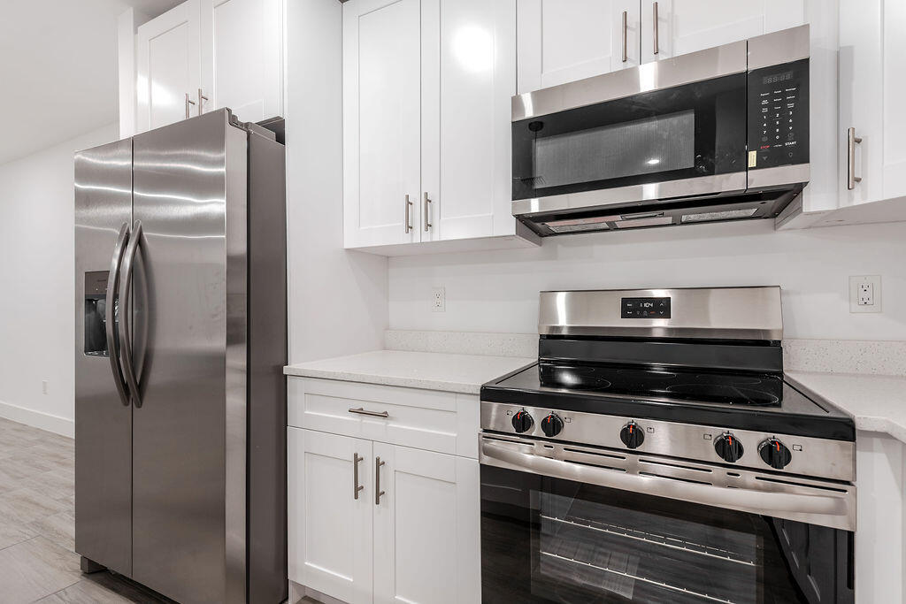 CHERRY HILLS - Residential Lease