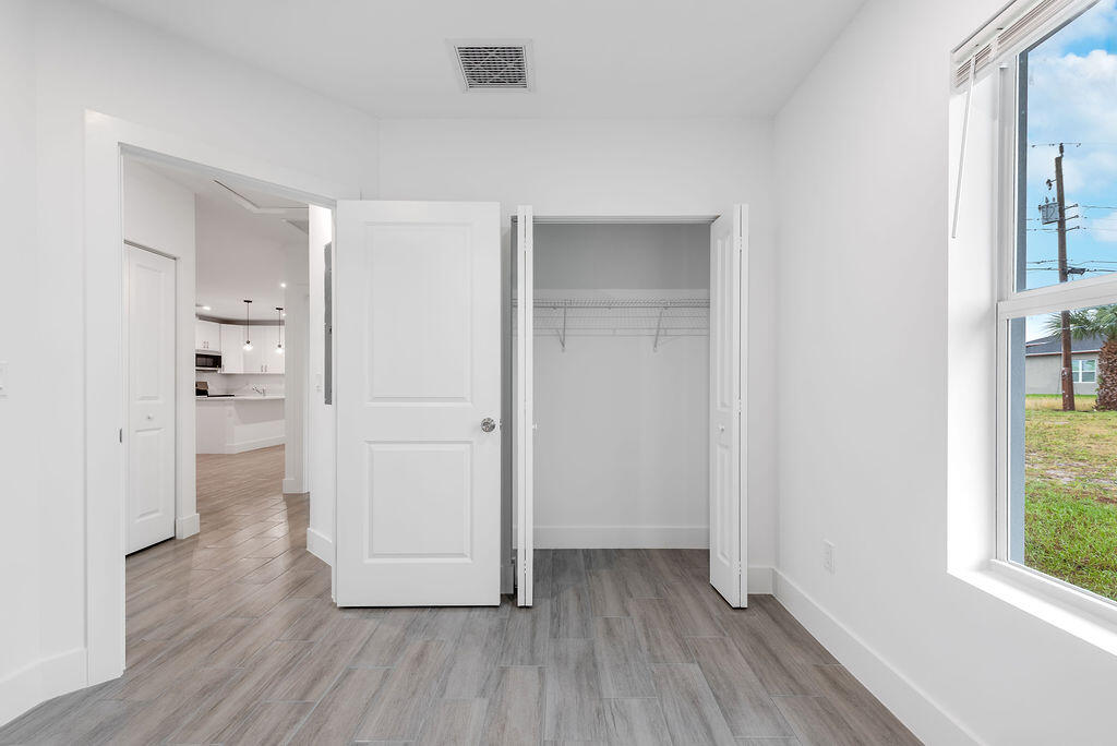 CHERRY HILLS - Residential Lease