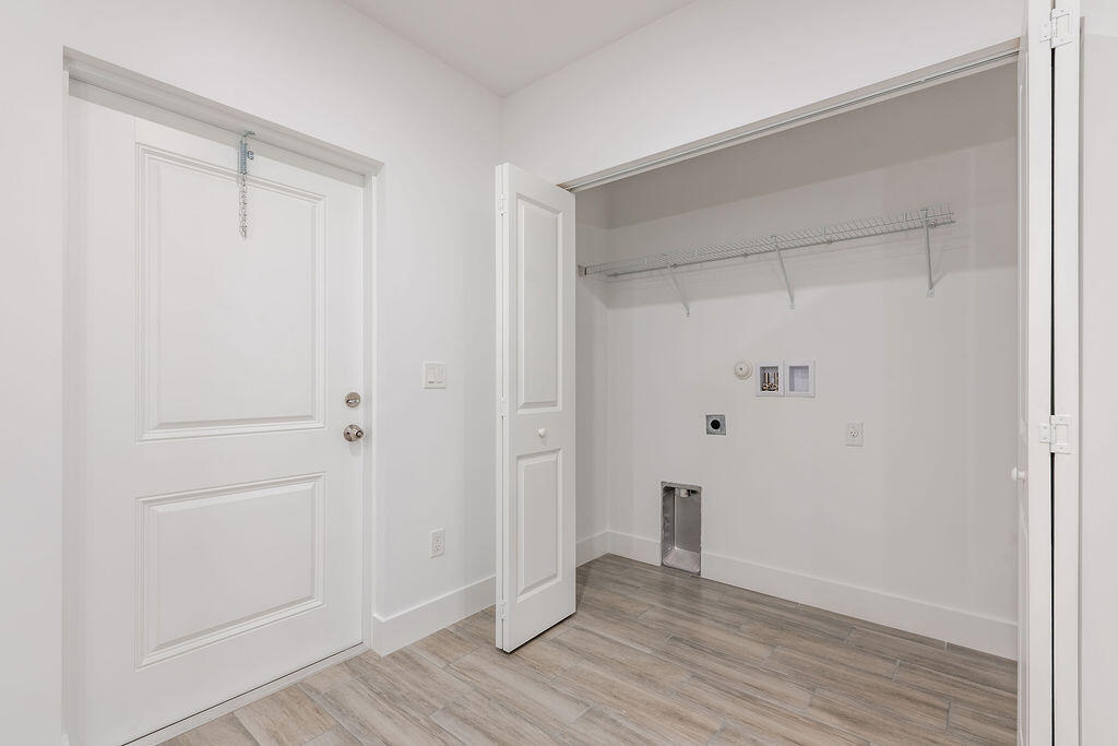 CHERRY HILLS - Residential Lease