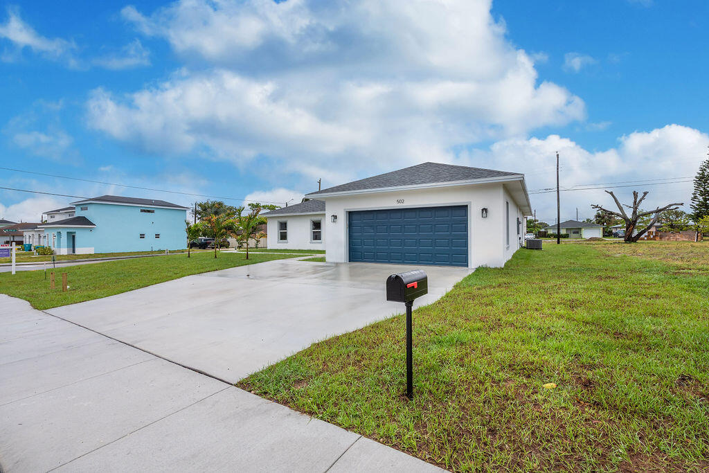 CHERRY HILLS - Residential Lease