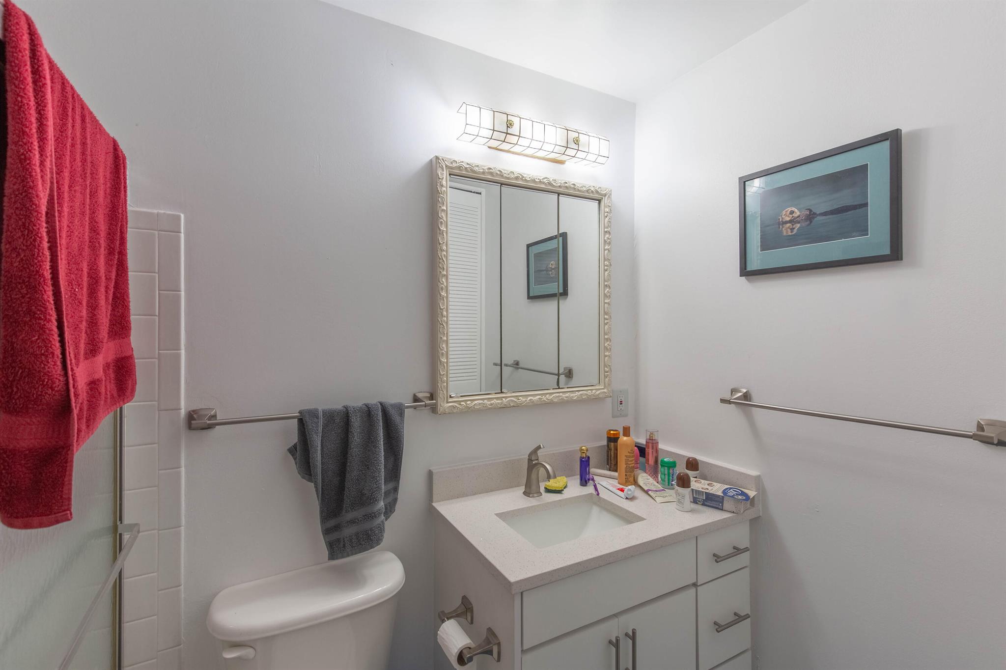 CRESTHAVEN TOWNHOMES SEC 4 CONDO - Residential