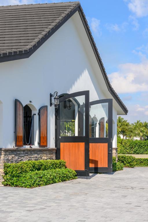 GRAND PRIX VILLAGE SOUTH - Residential