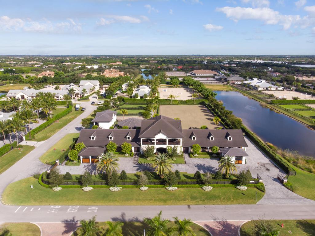 GRAND PRIX VILLAGE SOUTH - Residential