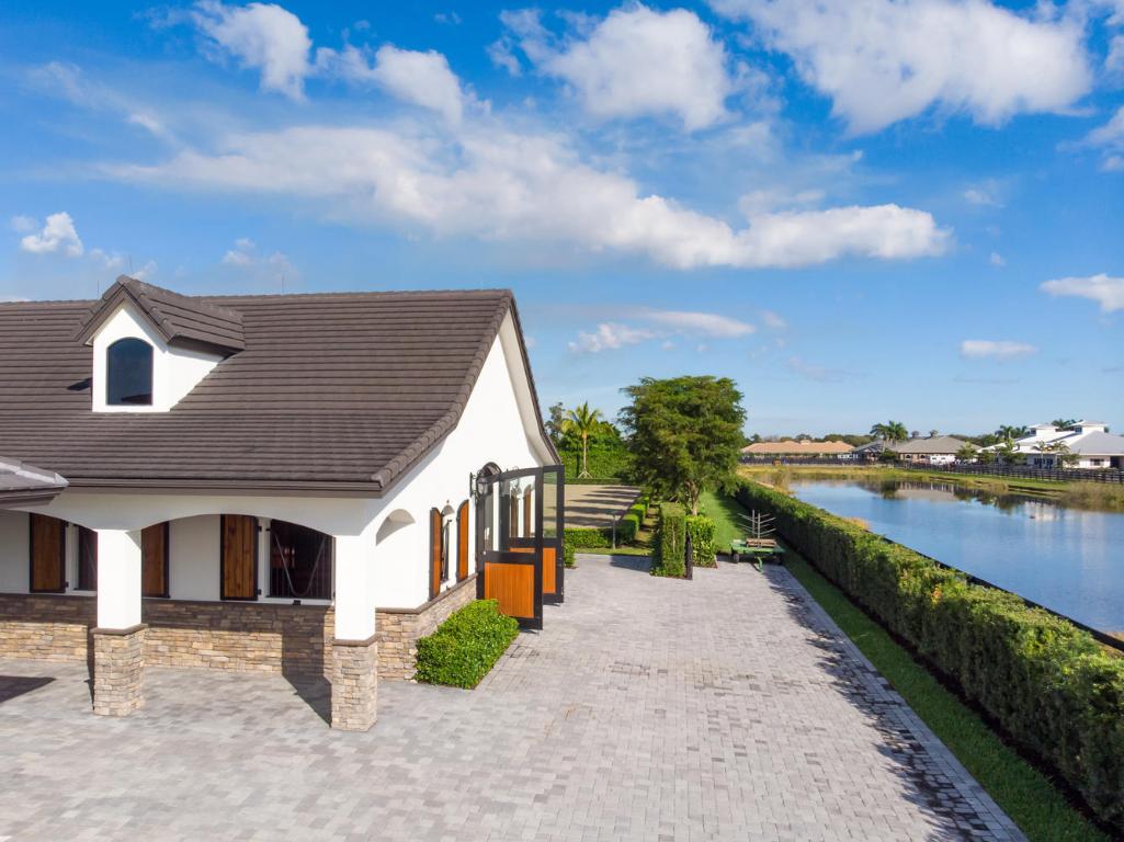 GRAND PRIX VILLAGE SOUTH - Residential