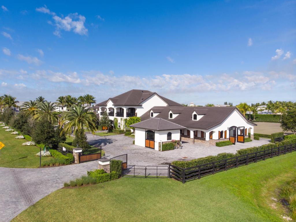 GRAND PRIX VILLAGE SOUTH - Residential