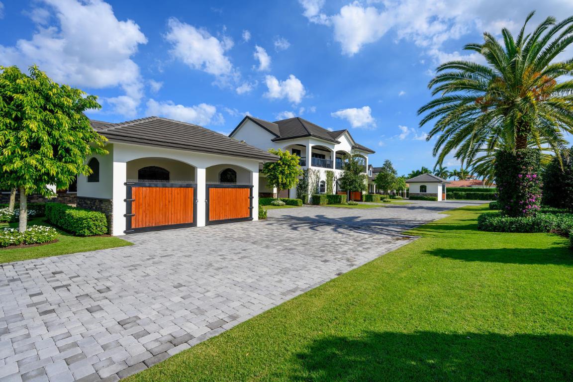 GRAND PRIX VILLAGE SOUTH - Residential