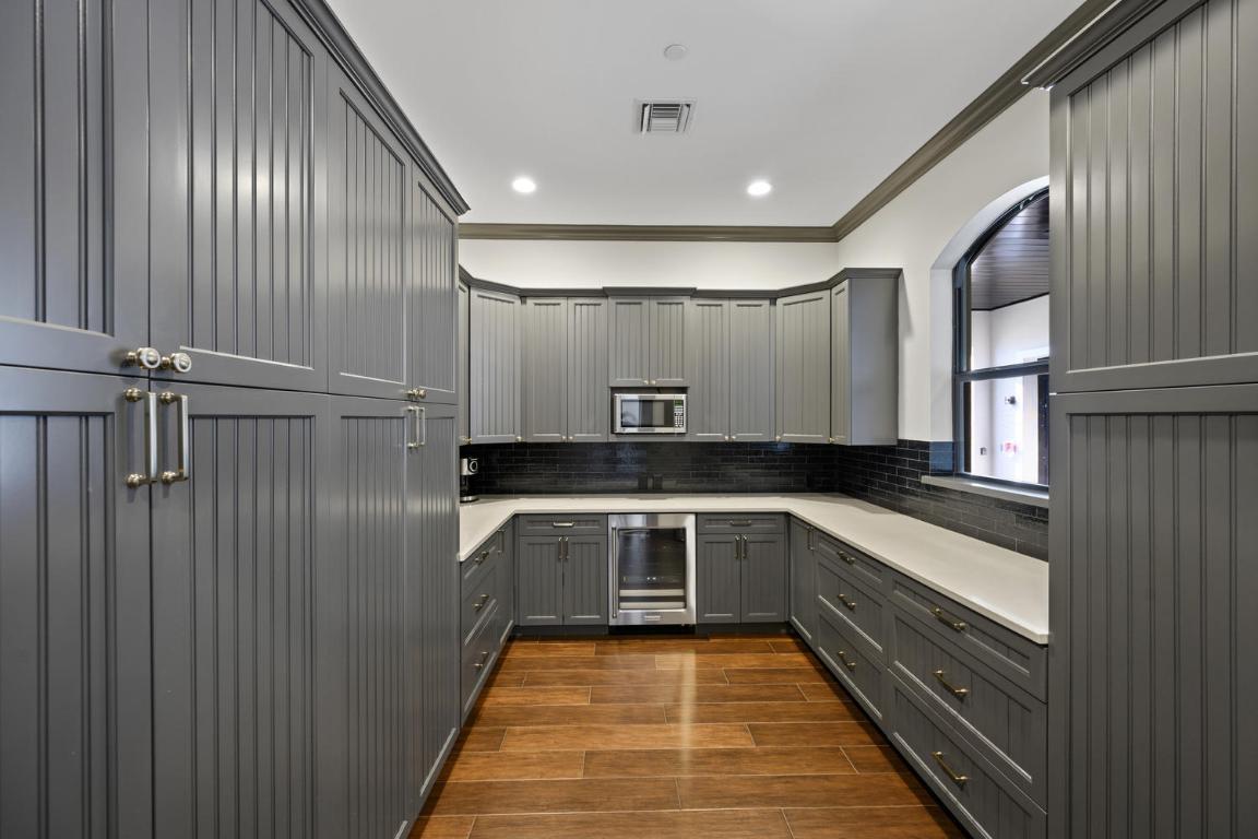 GRAND PRIX VILLAGE SOUTH - Residential