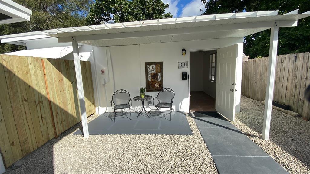 Discover this cozy 1 bed, 1 bath + den detached efficiency, designed for comfort and convenience. With utilities like electricity, water, sewer, and waste included, this apartment ensures hassle-free living. Enjoy the bright and airy space, thanks to plenty of windows with vertical blinds. Additional features include a washer, microwave, shed, hurricane shutters, yard, and fence. Situated in a prime location, you'll be close to Wynwood, Miami Health District, Miami Design District, Miami Beach, Midtown Shops, Downtown Miami, and Miami International Airport. Commuting is a breeze with easy access to major highways such as I-95, 395, 195, 836, 112, and public transportation options like Metro Rail and public buses.