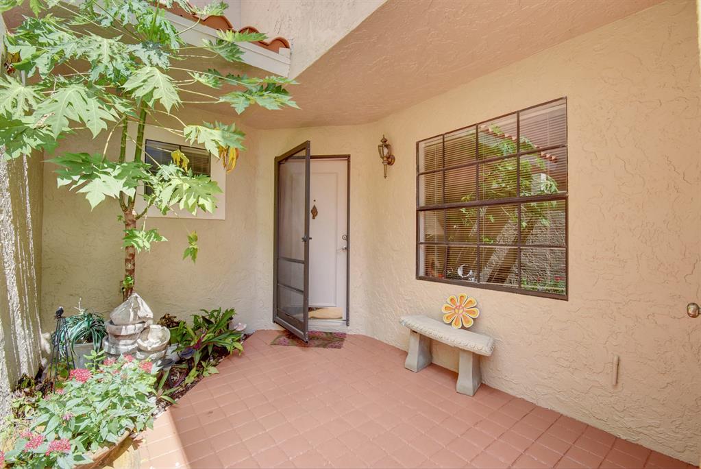 PROVENCE CONDO - Residential