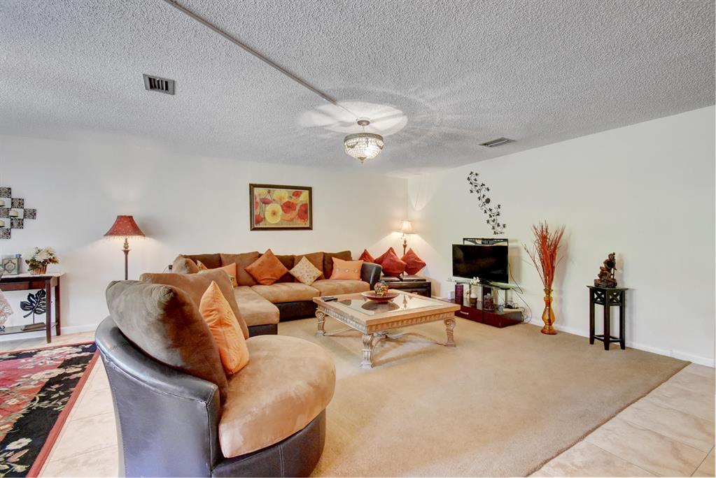 PROVENCE CONDO - Residential