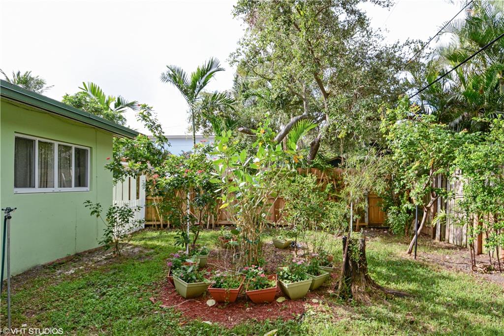 Lauderdale Harbors - Residential