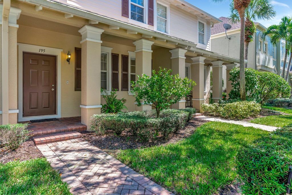 Photo of 195 E Thatch Palm Circle, Jupiter, FL 33458 (MLS # R11026659)