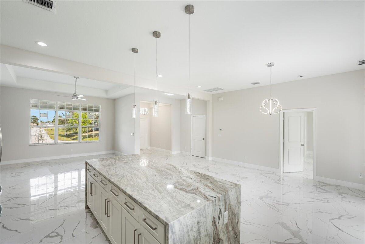 Port St Lucie, Florida 34953, United States, 4 Bedrooms Bedrooms, ,4 BathroomsBathrooms,Residential,Active,209600