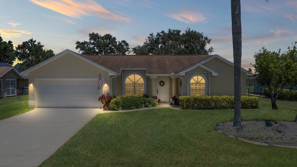 Photo of 1910 SE Gaskins Circle, Port Saint Lucie, FL 34952 (MLS # R10999441)