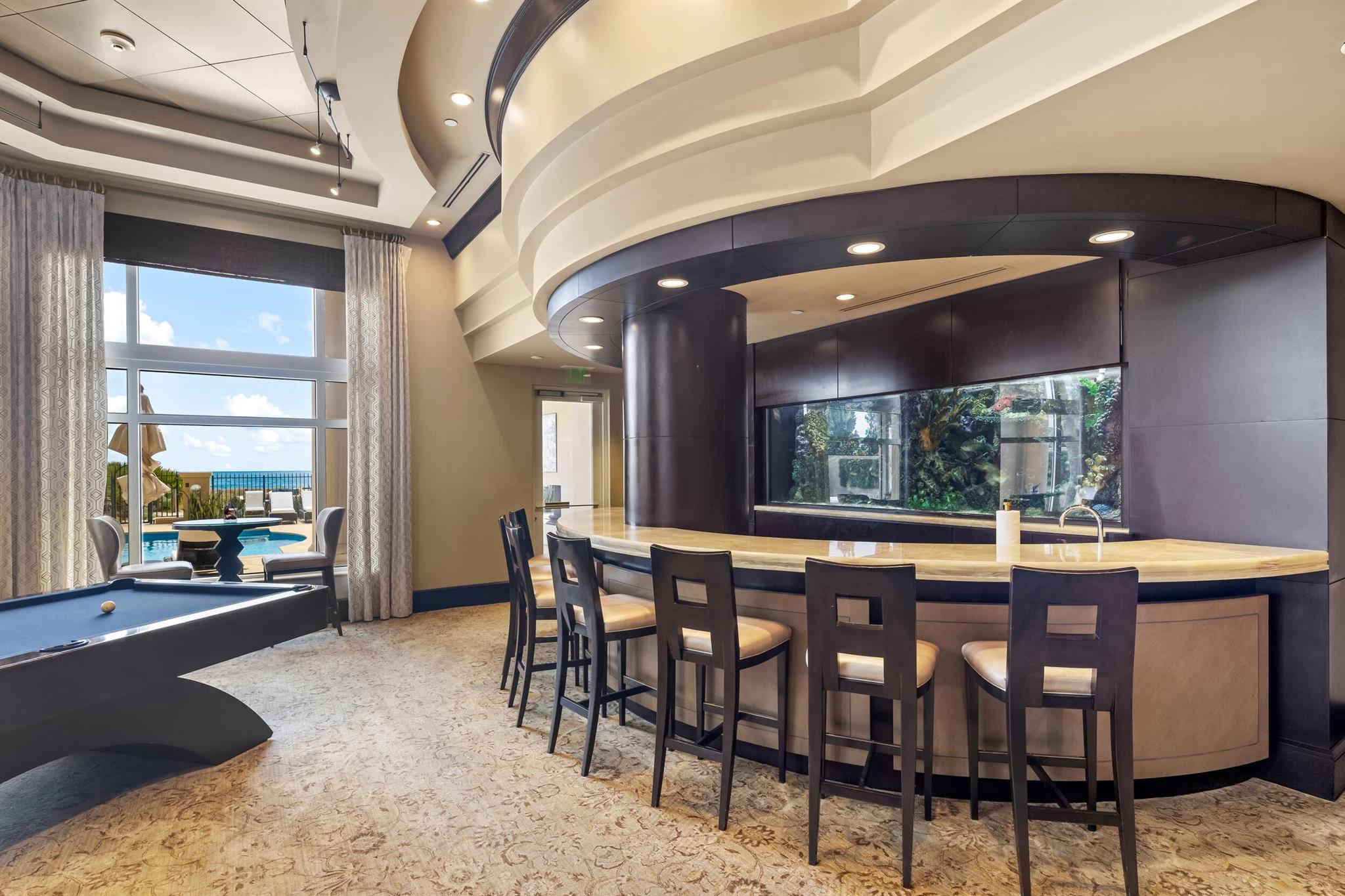 Luxuria - Residential