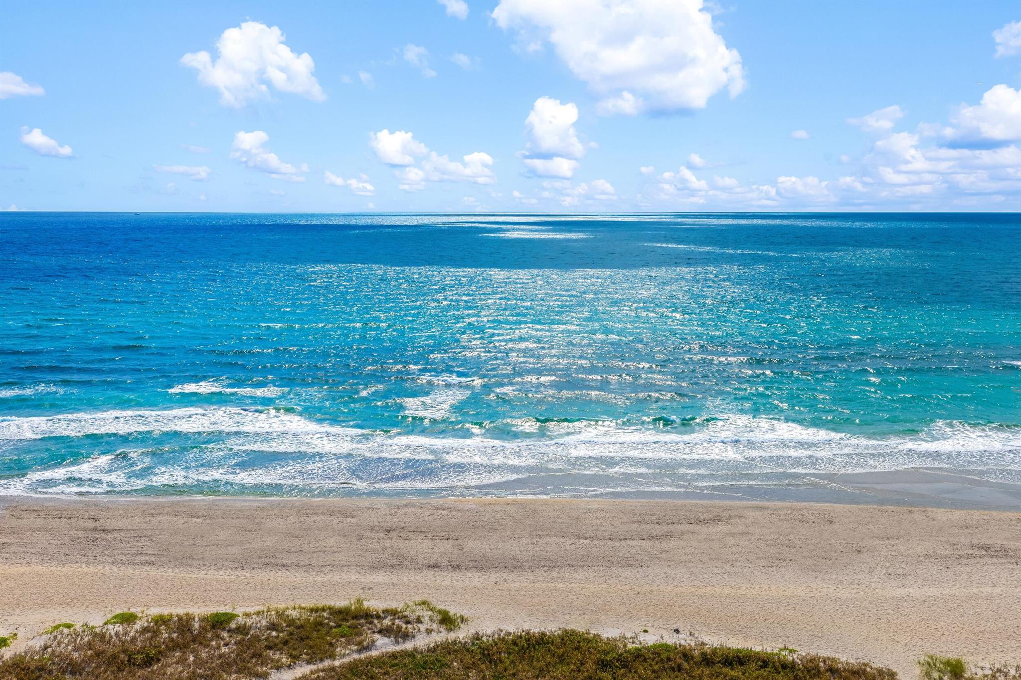 Luxuria - Residential