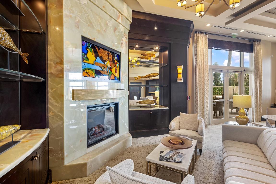 Luxuria - Residential