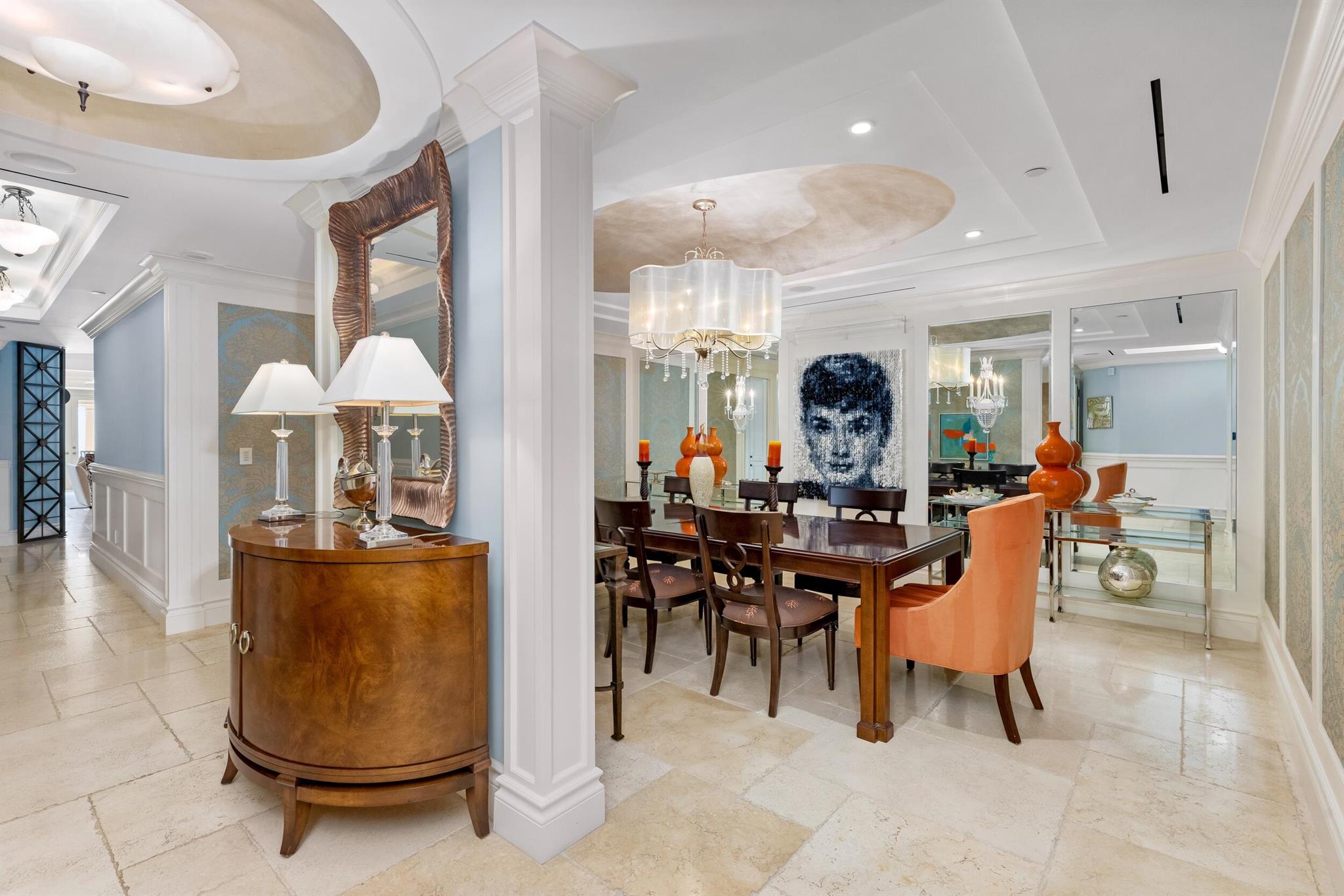 Luxuria - Residential