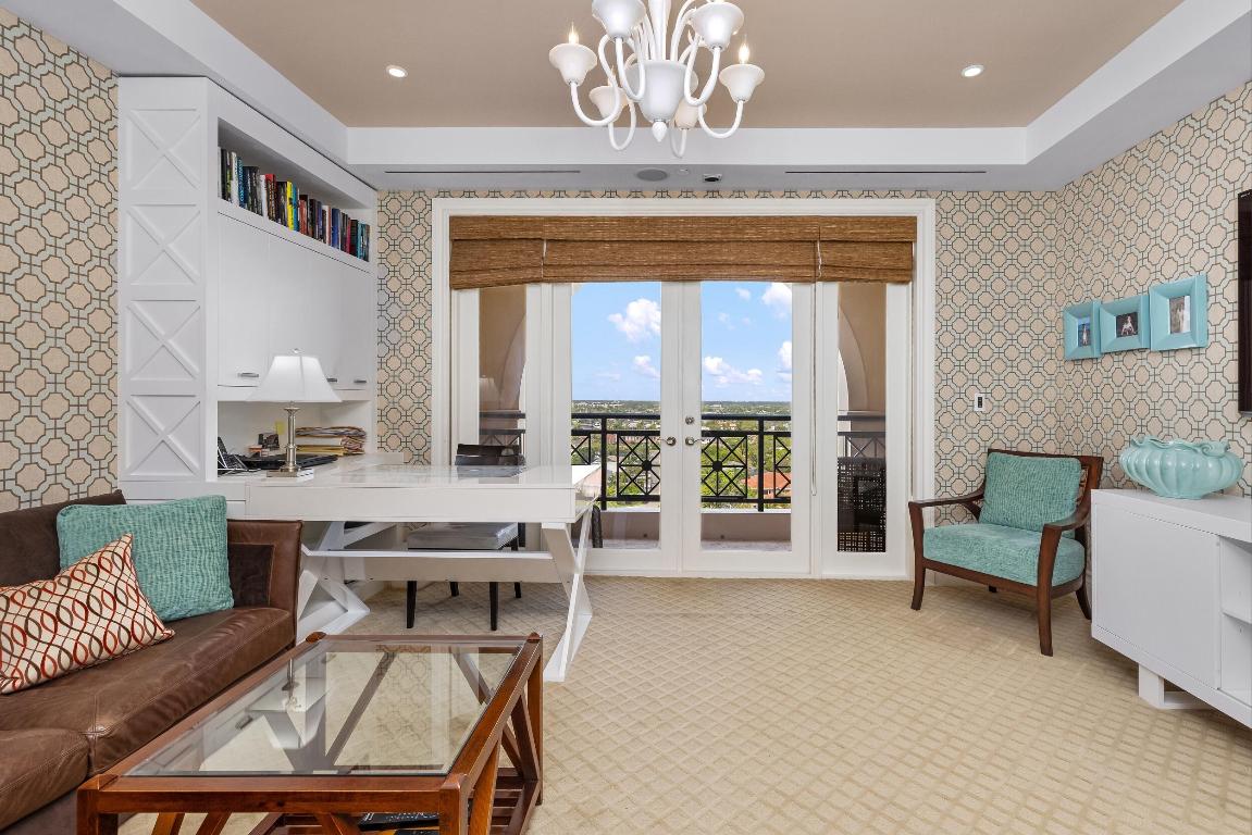 Luxuria - Residential