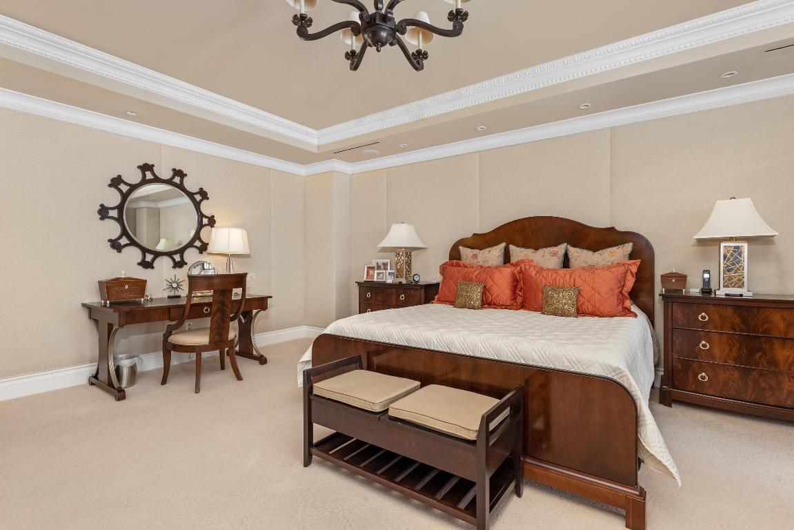 Luxuria - Residential