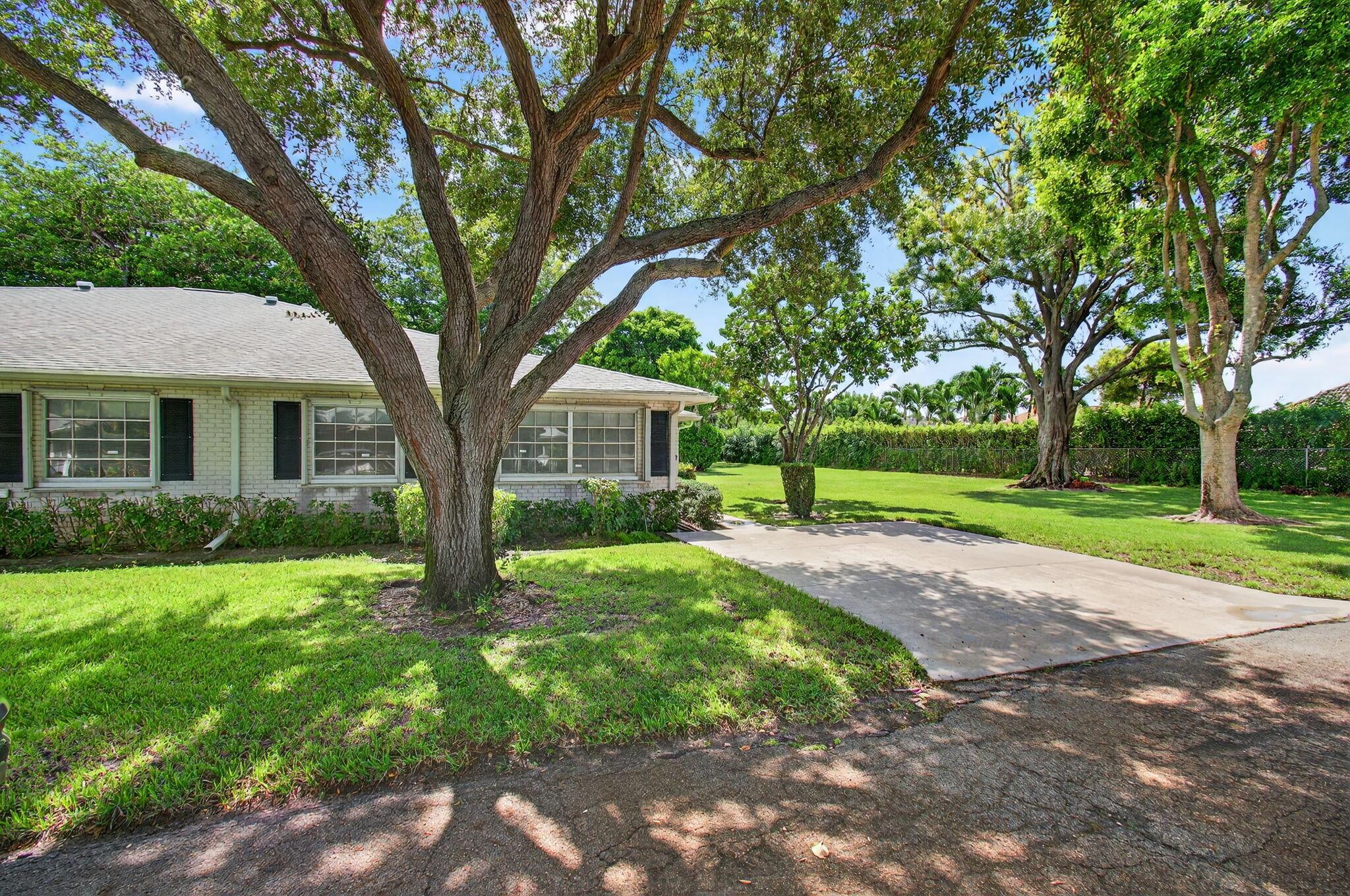 The captivating allure of the Limetree Community, a serene, Active Adult Community, a friendly hub in Boynton Beach, Florida, welcomes you. Comprising 392 villa-style dwellings, this tranquil retreat is strategically situated with easy access to major highways, alluring designer shopping outlets, exceptional dining venues, and inviting beaches. This villa is not just a perfect epitome of comfort but a testament to convenience.Being a corner villa situated at the terminus of a peaceful street, 10170 South 40th Way, Unit 258, boasts an idyllic position away from intrusive traffic noise. Its proximity to a satellite pool, one of three, maximizes the recreation options.
