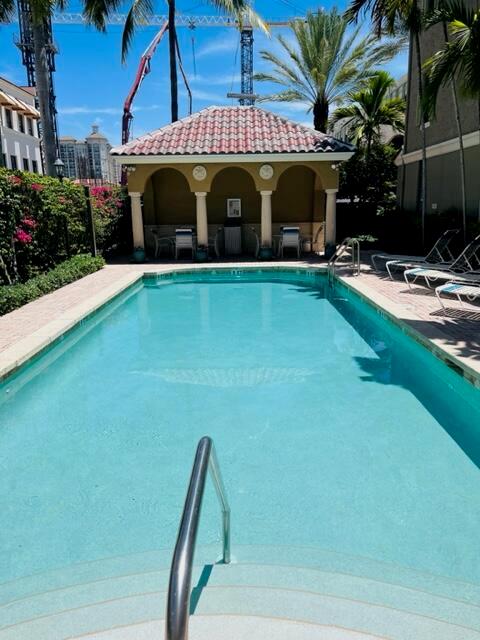 GARDEN RESIDENCES AT CITYPLACE CONDO - Residential