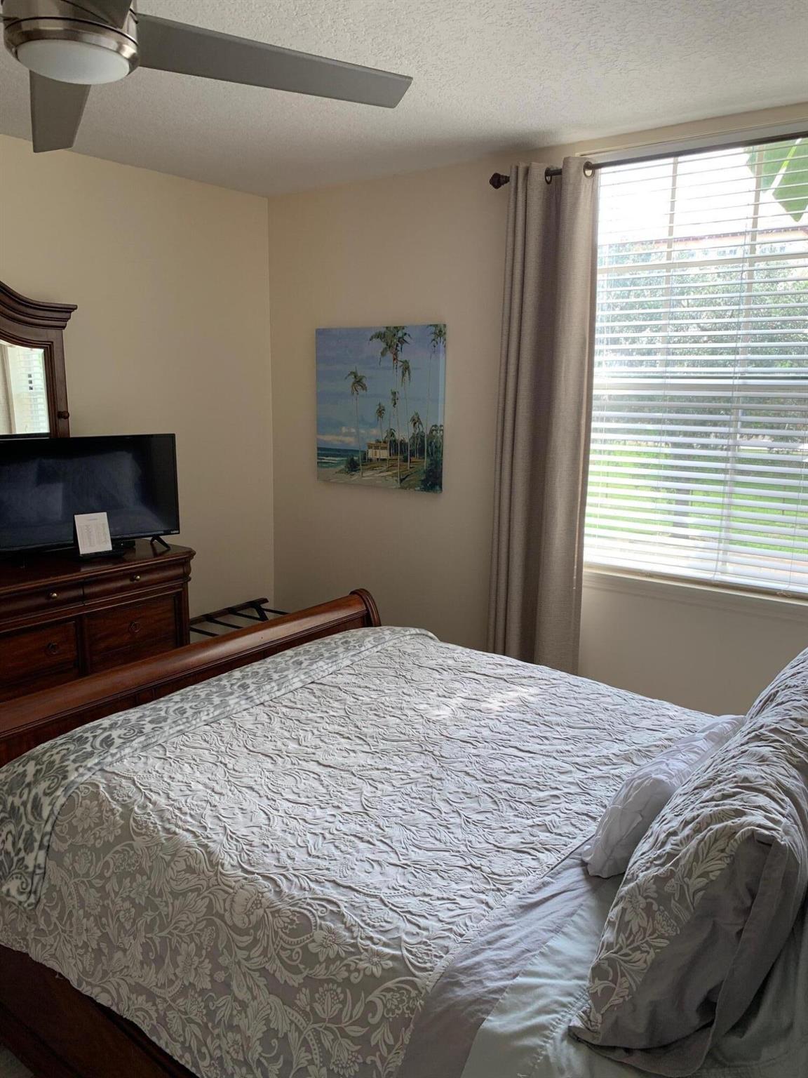 GARDEN RESIDENCES AT CITYPLACE CONDO - Residential