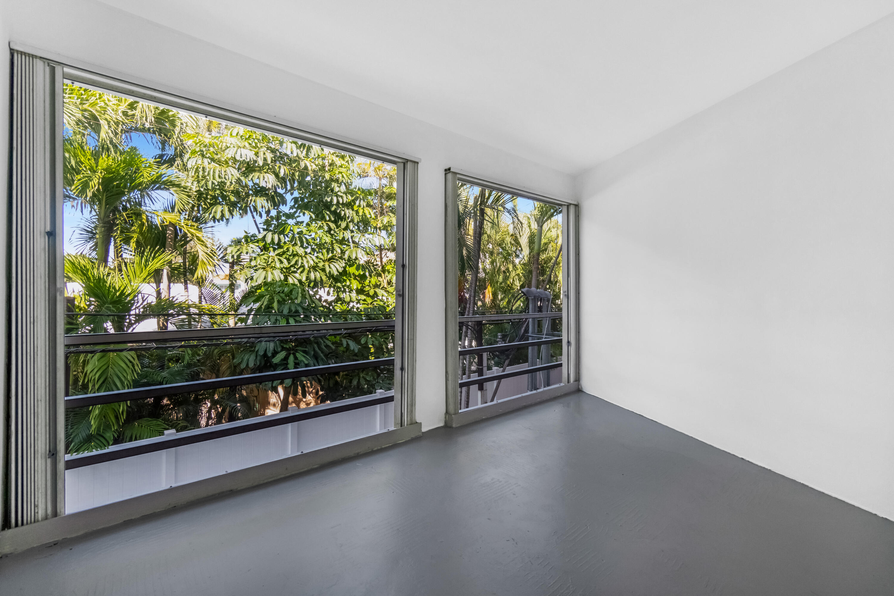 WHITTIER TOWERS APTS ASSOC INC - Residential