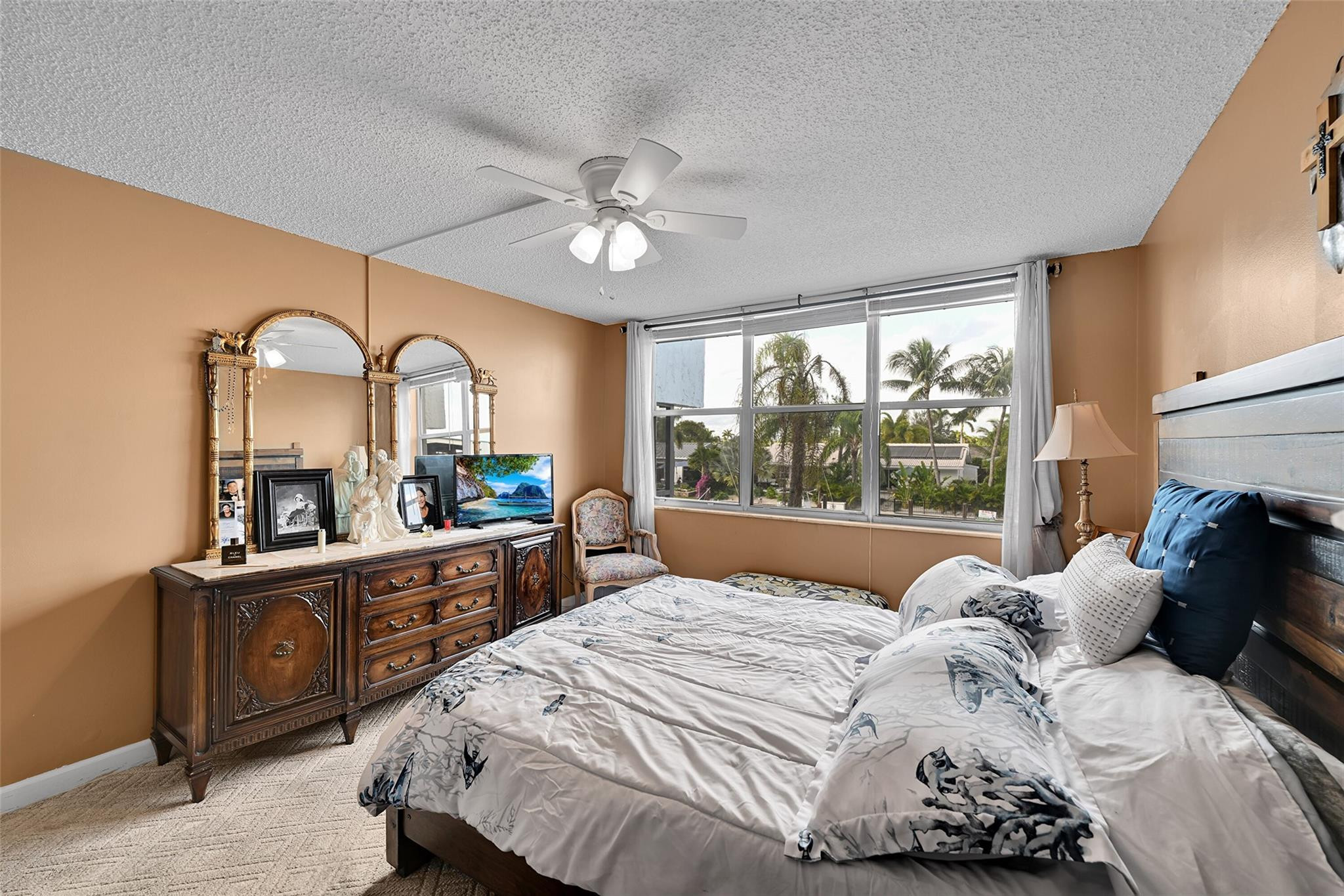 Island Club - Residential