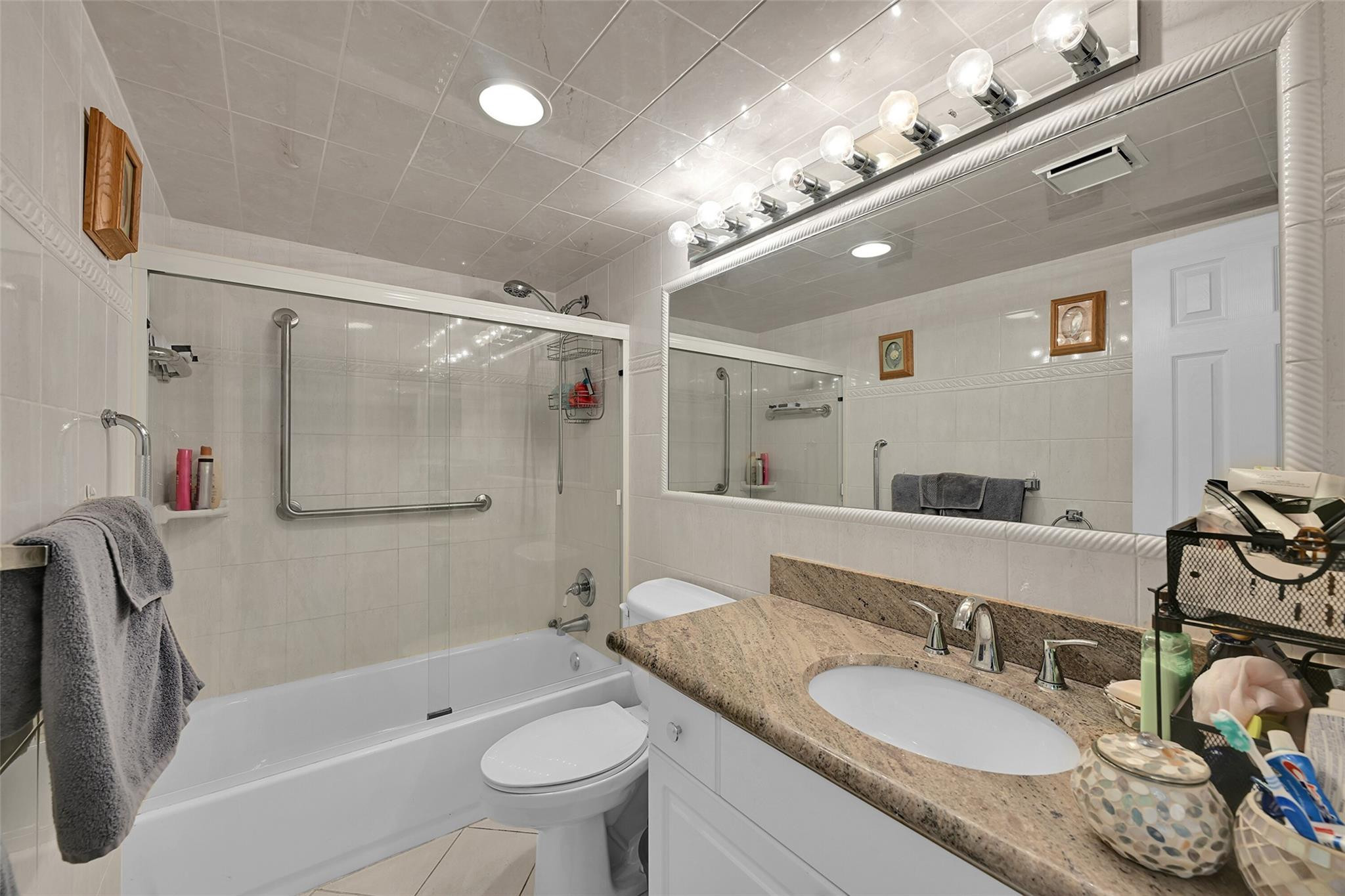 Island Club - Residential