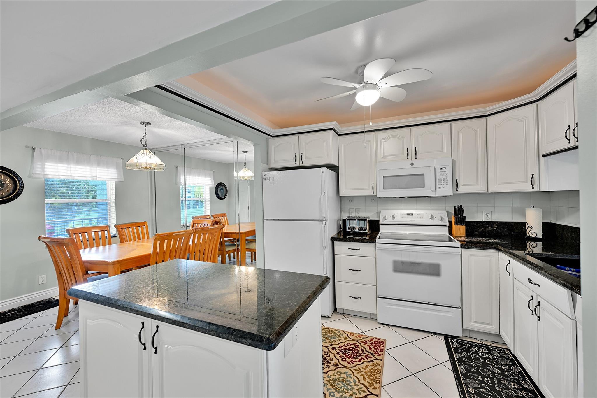 Island Club - Residential