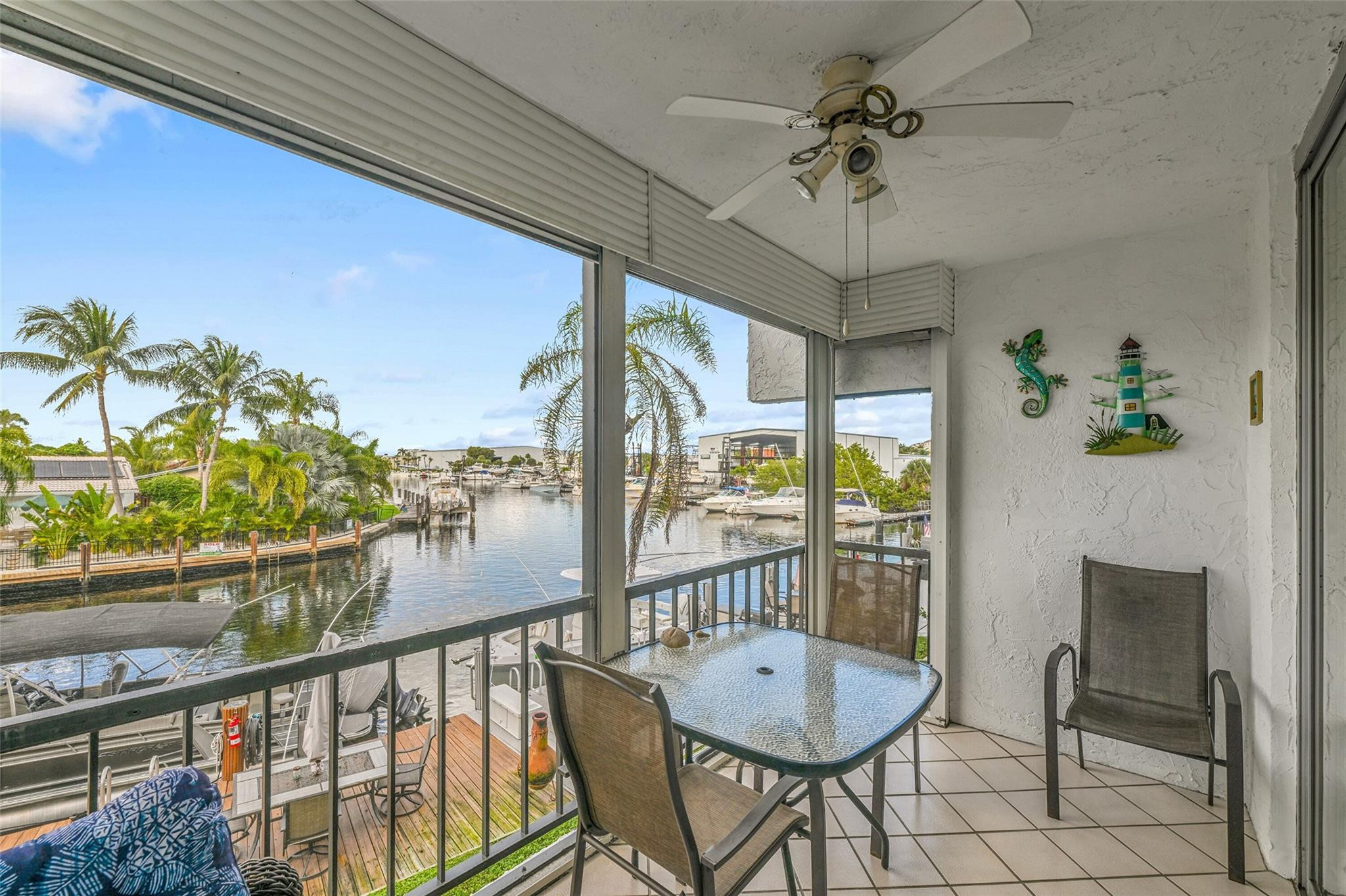 Island Club - Residential