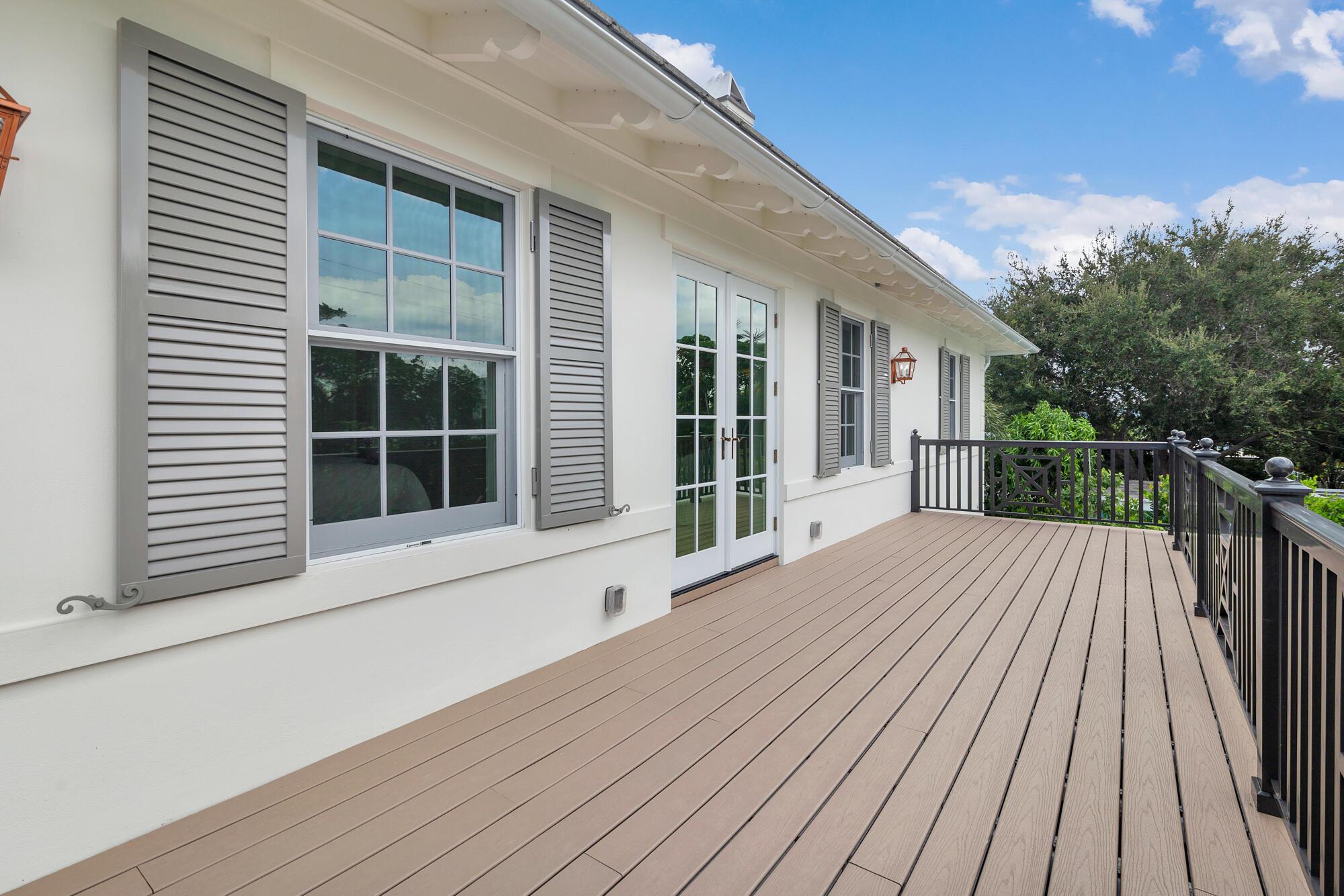 MIRAMAR SHORES - Residential