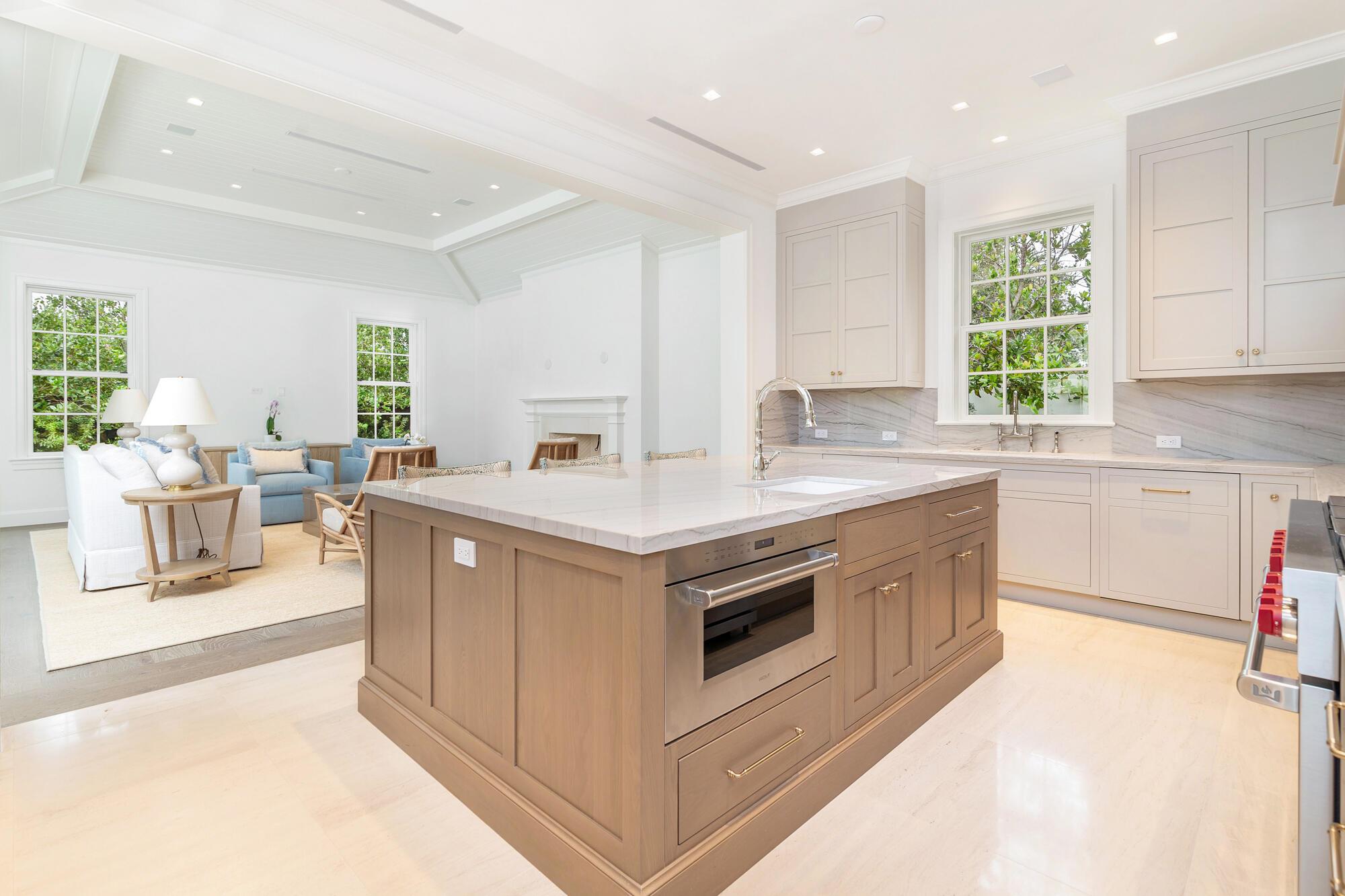 MIRAMAR SHORES - Residential