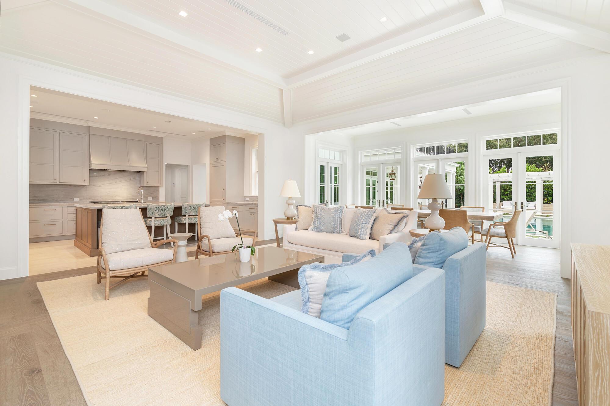 MIRAMAR SHORES - Residential