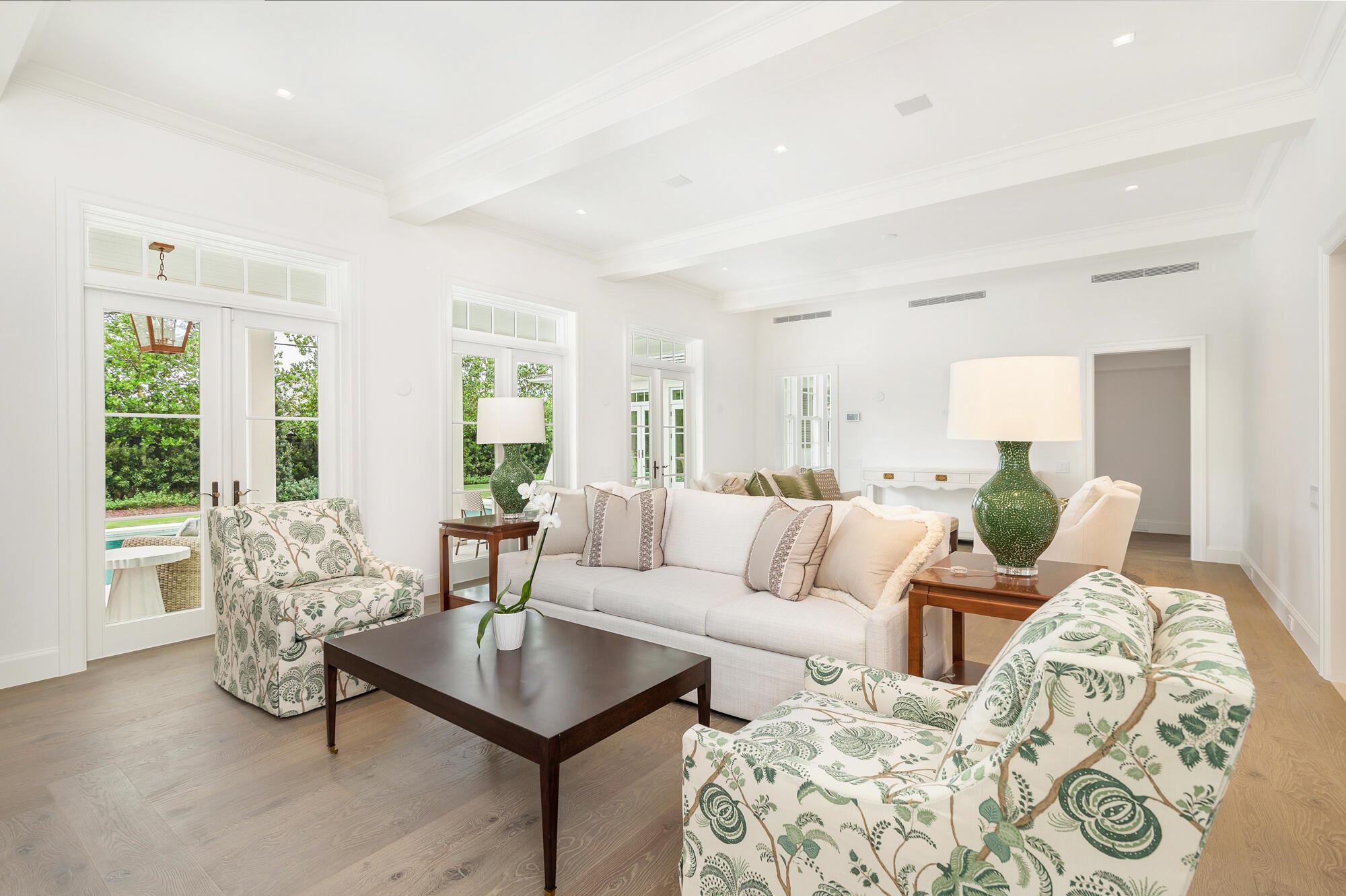 MIRAMAR SHORES - Residential