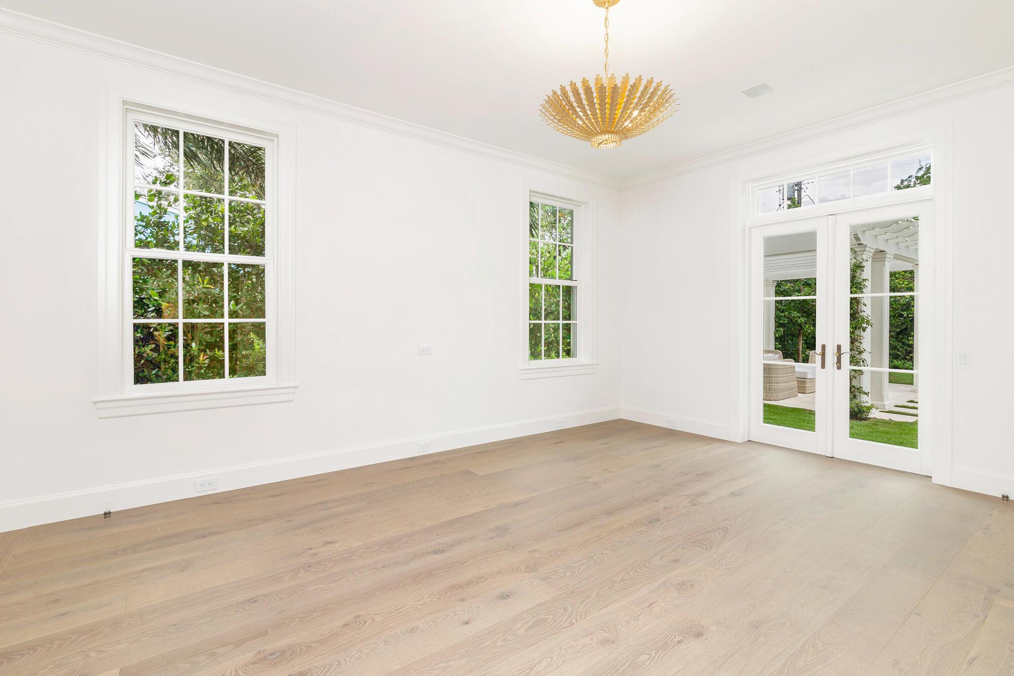 MIRAMAR SHORES - Residential