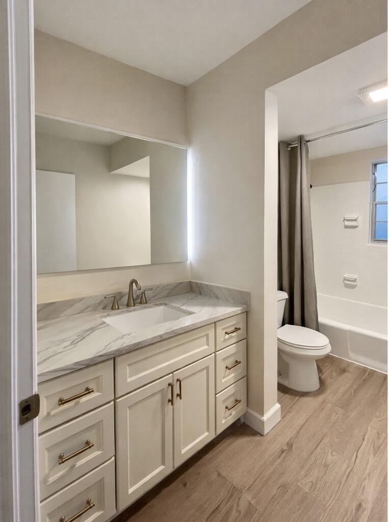 ISLAND TOWERS INC CONDO - Residential